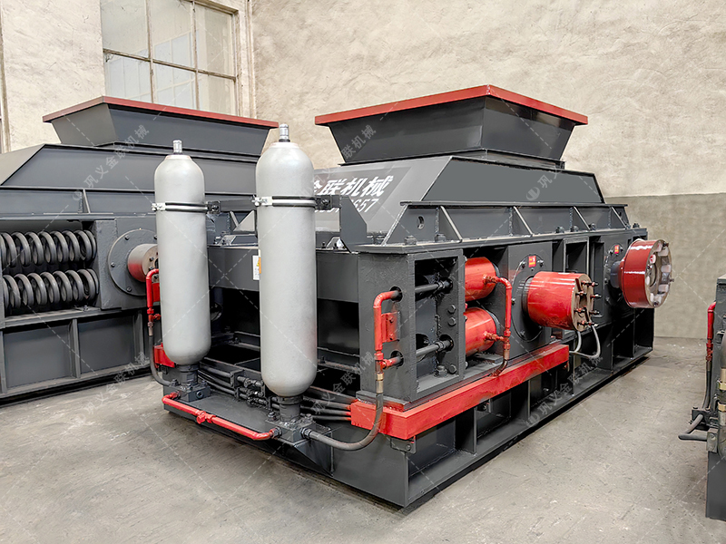 在挑選白云石對輥破碎機生產(chǎn)廠家時,該考慮哪些因素呢? 在挑選白云石對輥破碎機生產(chǎn)廠家時,該考慮哪些因素呢?